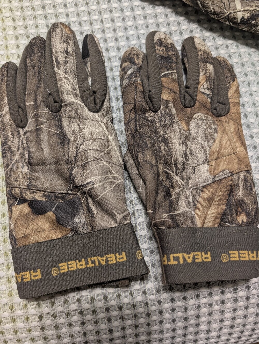 Realtree Camo Men's Hunting Gloves - Brown/Green, Size L/XL, EUC